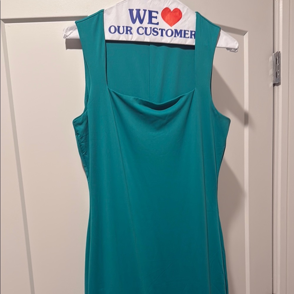 Green Sleeveless Fitted Midi Dress
